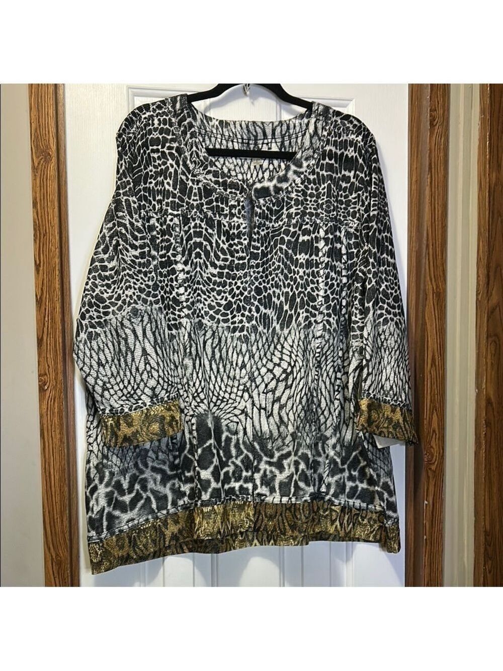 Onque Woman Animal Print Black and White Tunic Jacket 3X NWT